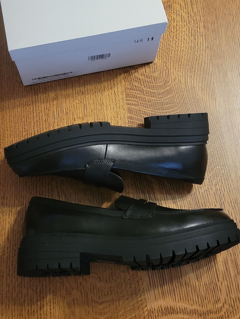 Quince Italian Leather Lug Sole loafer - black - Picture 11 of 14